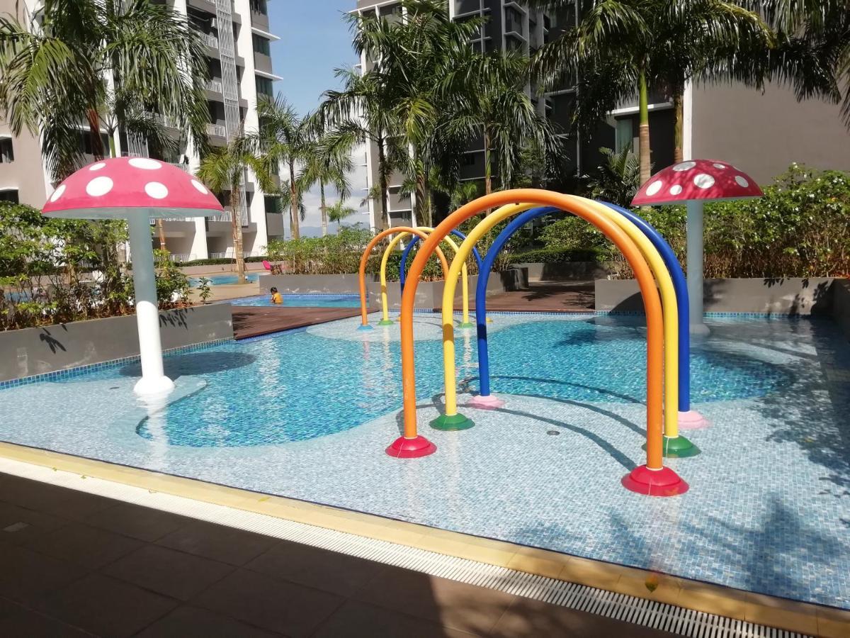 Fz Almyra Homestay Kajang Kültér fotó